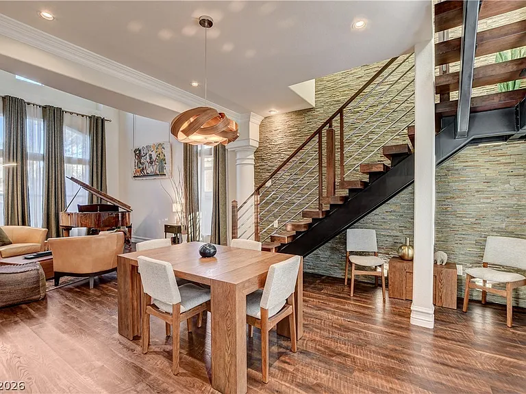 1409 Palantine Hill Dr — Photo 13