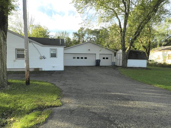 2nd image of 570 S Crystal Ave