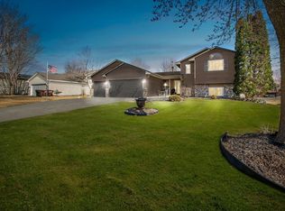 9455 Jareau Ave S, Cottage Grove, MN 55016