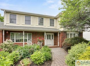 932 Inman Ave #18, Edison, NJ 08820