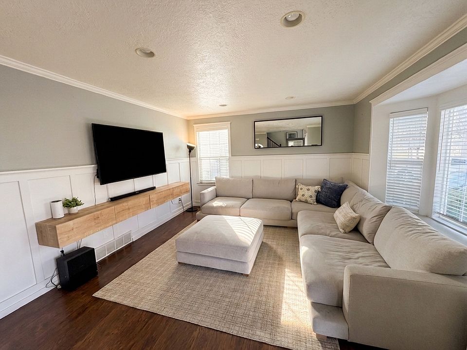 1st image of 3225 W Davencourt Cir