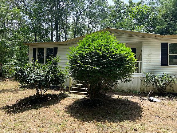 4th image of 65 Hickory Nut Dr