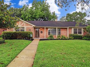 5423 Yarwell Dr, Houston, TX 77096