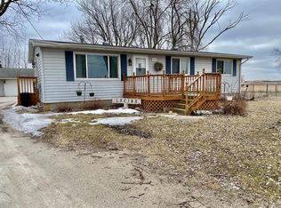 915 Grand Ave, Moorland, IA 50566