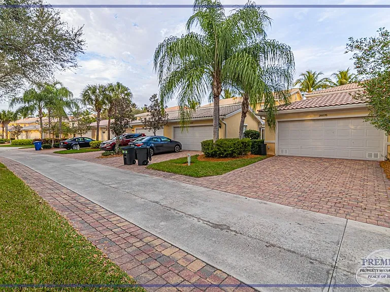 28576 Alessandria Cir — Photo 29