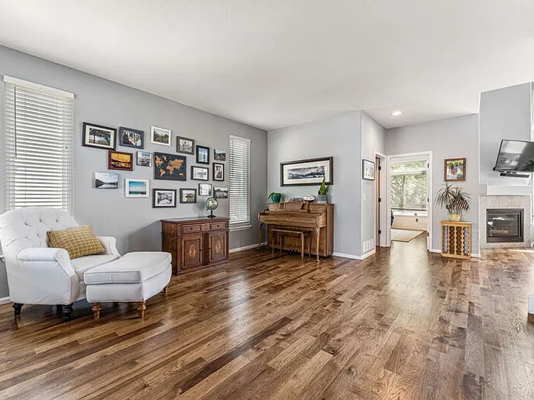 4172 S Deframe Ct — Photo 3