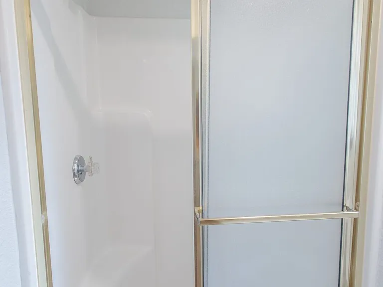 2102 Briarcliff Dr — Photo 23