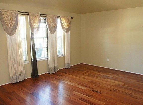4th image of 4022 Almond Lake Dr