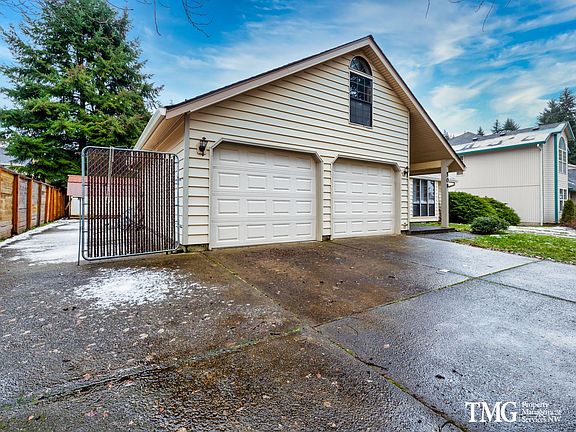 3rd image of 509 NE 138th Ave