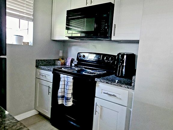 4th image of 2173 Victory Garden Ln