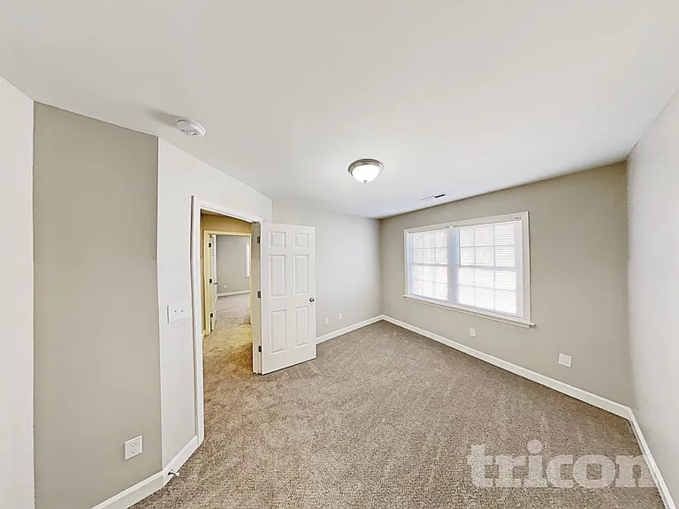 212 Water Mill Rd — Photo 10