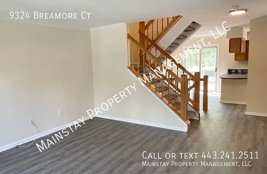 Spacious and Open 3 Bed 2.5 Bath Townhome in Howard County Laurel! — Photo 4