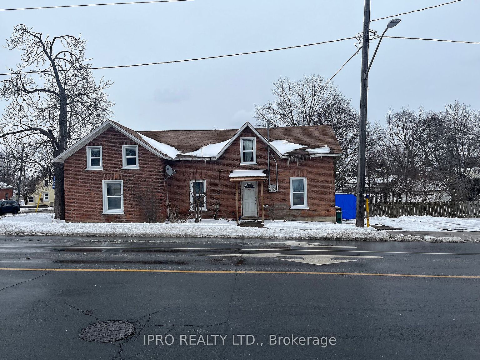 211 Dundas St W, Quinte West, ON K8V 3R3 | MLS #X8072506 | Zillow