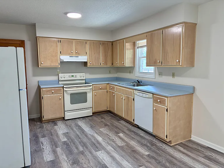 306 Atcher St #4 — Photo 6