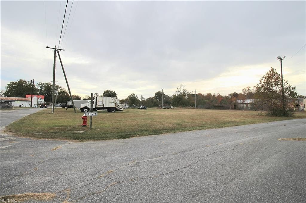 32070 Graham St, Boykins, VA 23827 Zillow