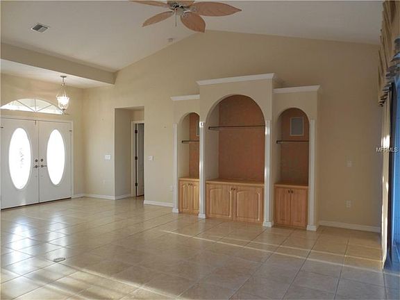 2nd image of 27125 Formosa Dr