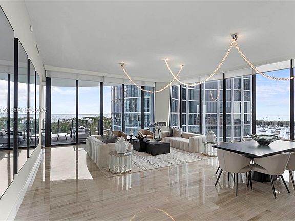 4th image of 2821 S Bayshore Dr Unit 8A
