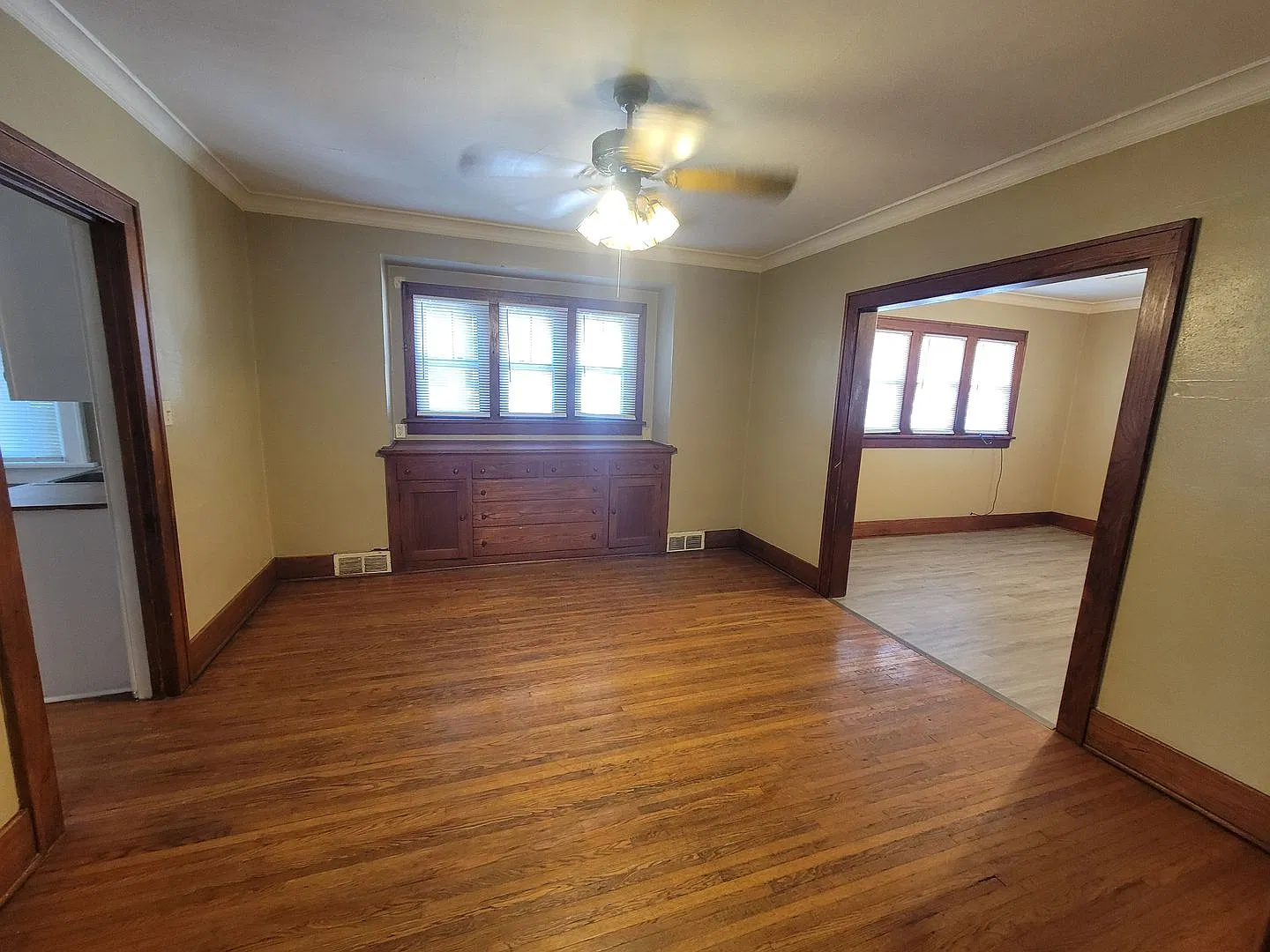 Spacious and Ready 3-4 Bedroom 1.5 Bath — Photo 3