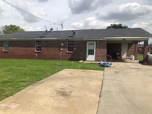 3rd image of 1303-5 N Broad Green Ln