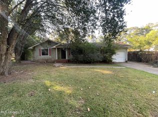 3354 Charleston Dr, Jackson, MS 39212