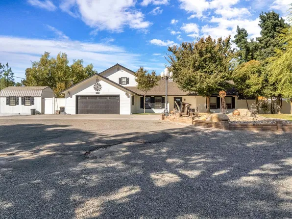 15446 Monreal Rd, Madera, CA 93636