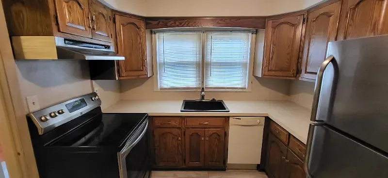 1 bed, 830 sqft, $1,000 — Photo 3