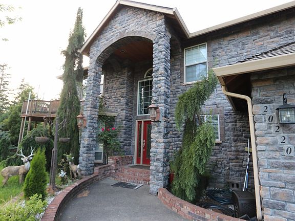 3rd image of 20220 NE 273rd St