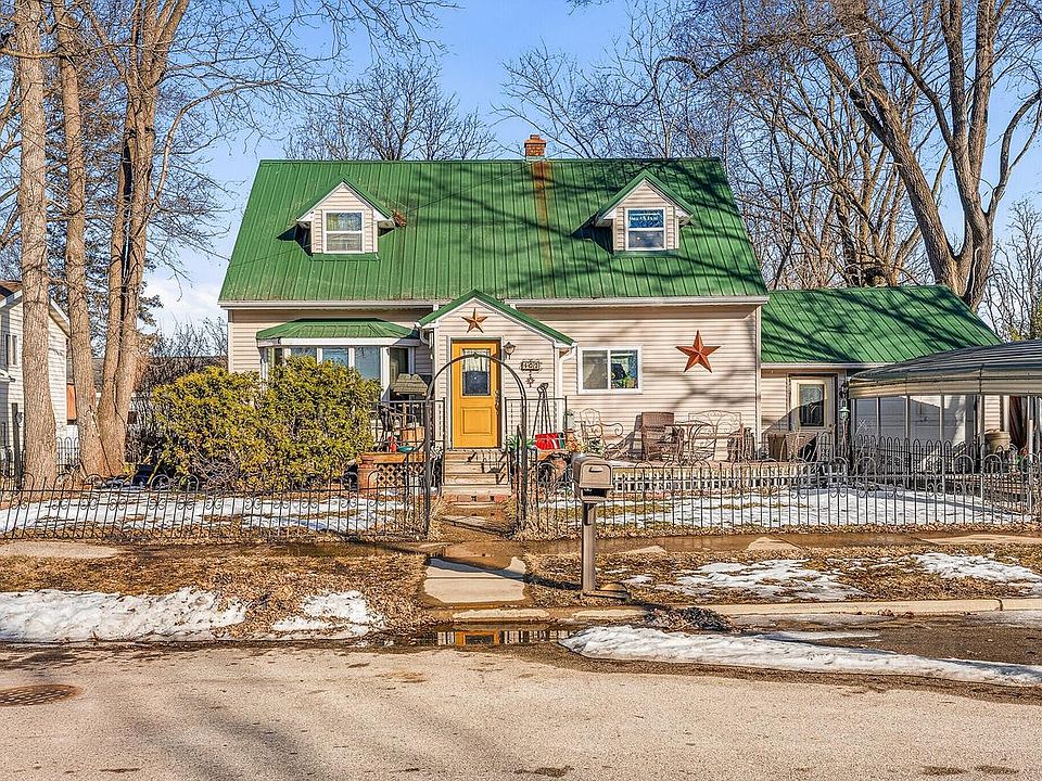 1st image of 407 Merrill STREET