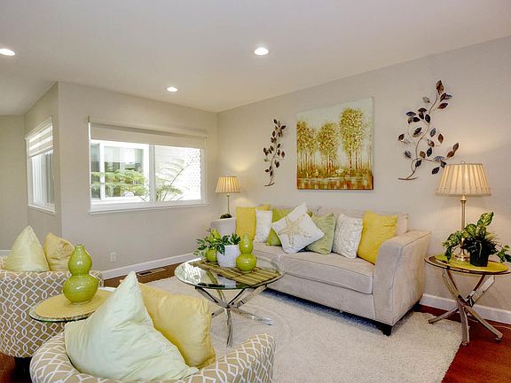 4th image of 4896 Lakebird Ct #41