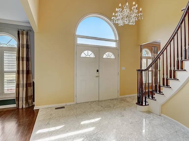 19 Cheyenne Dr — Photo 11