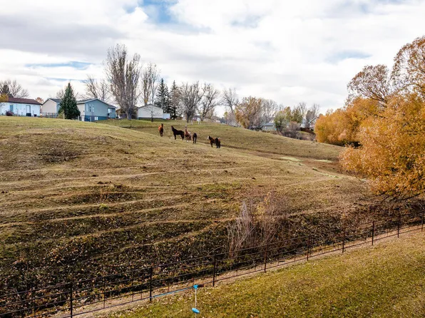 Berry Ave, Sheridan, WY 82801