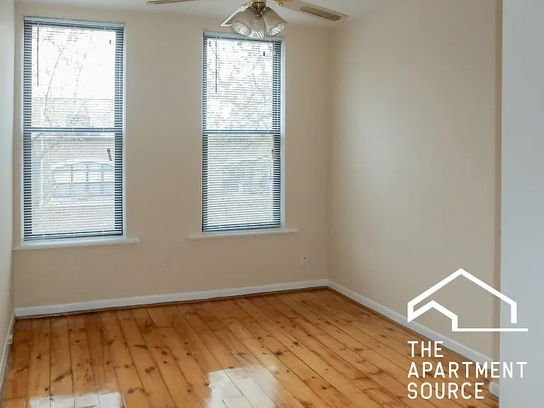 1212 W Wrightwood Ave #3 — Photo 2