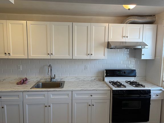 5th image of 2145 Disston St