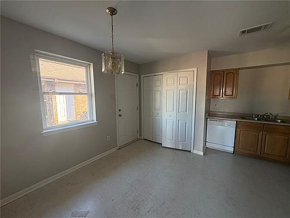 4th image of 9106 Amour Dr