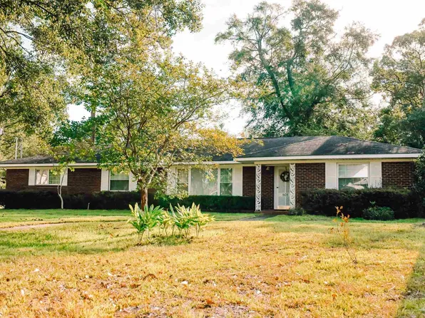 801 1st Ave, Atmore, AL 36502