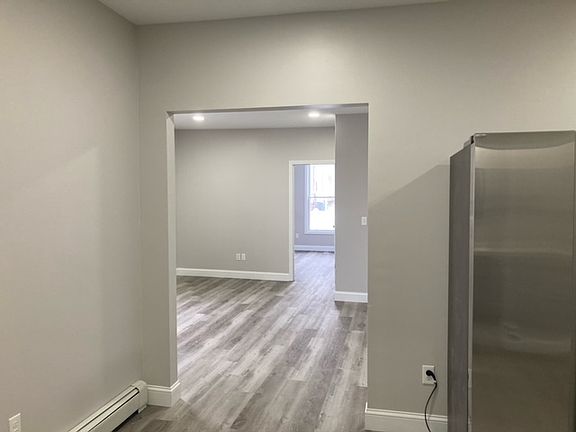 3rd image of 17 James St APT 1