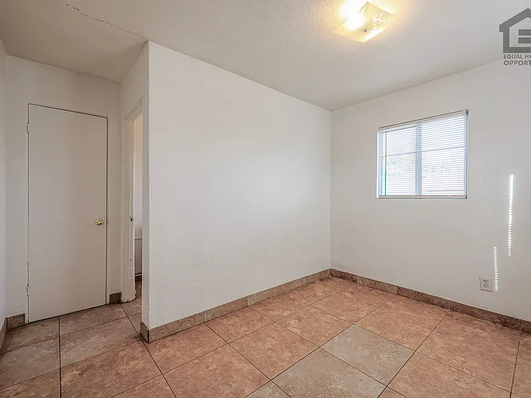 3601 W Melvin St — Photo 62