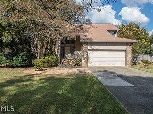 6143 Rolling Way, Norcross, GA 30093