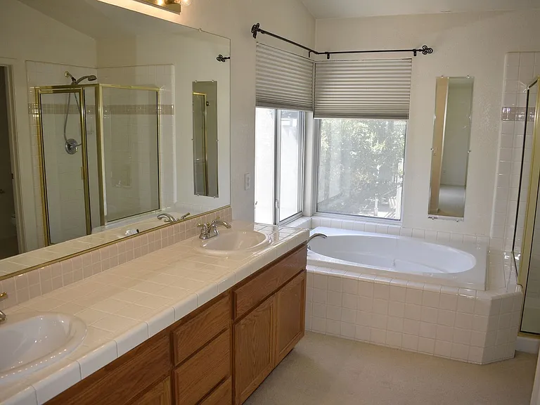 5229 Windham Way — Photo 14