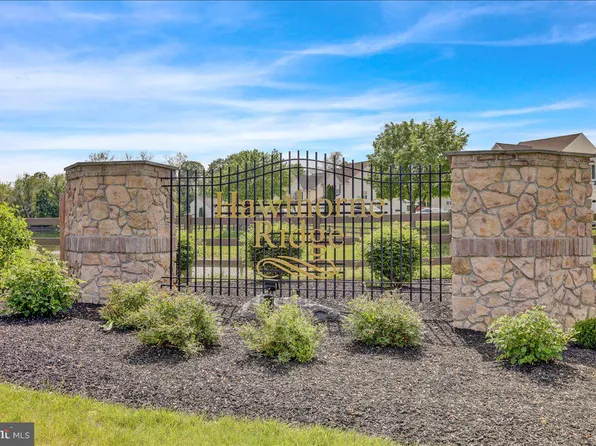 346 Dickens Dr, Lancaster, PA 17603