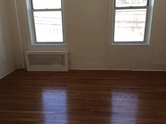 5th image of 14-34 Astoria Blvd #2