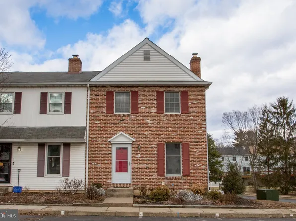 2 Washington Sq, Doylestown, PA 18901