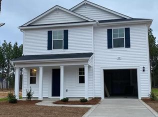 176 Ryans Run Ln, Raeford, NC 28376