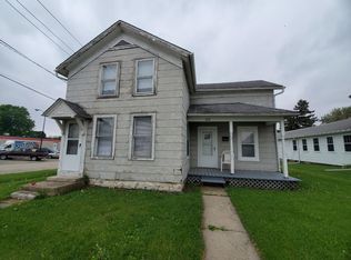 111 S Division Ave, Polo, IL 61064