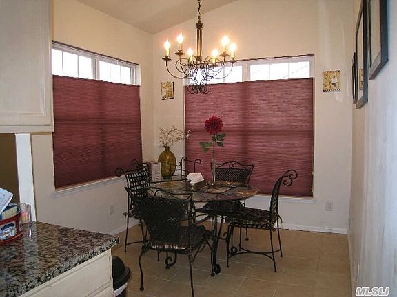3rd image of 18 Constantine Way