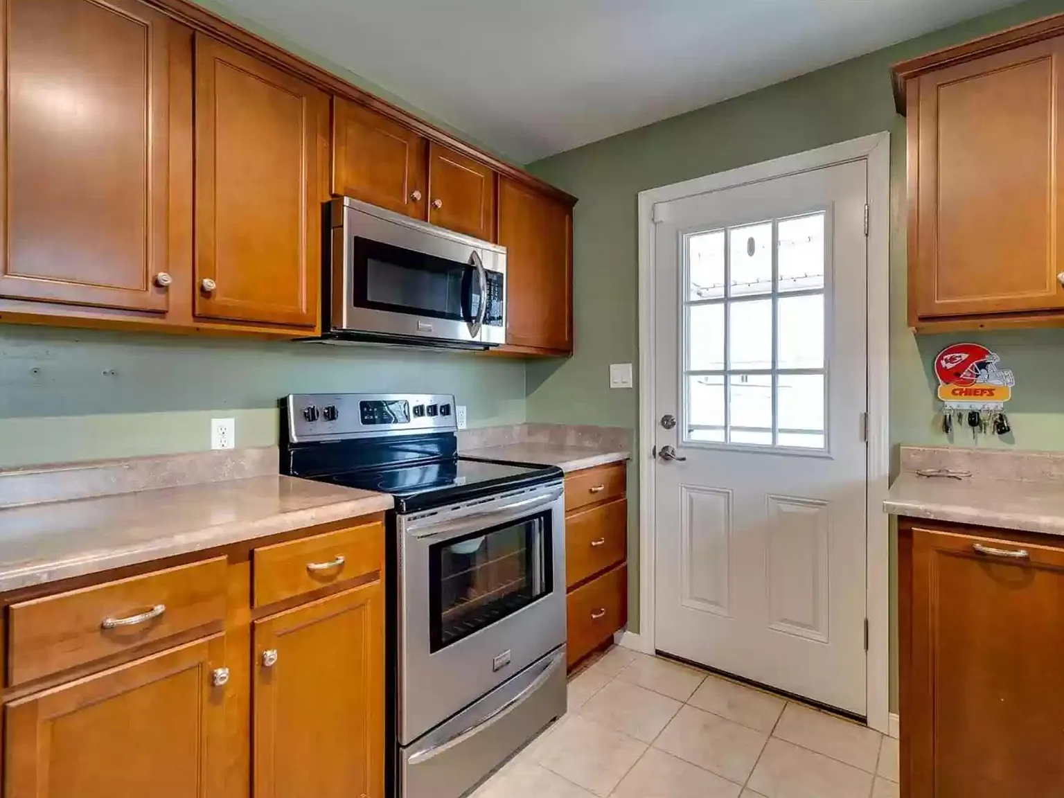 3 bed, 1480 sqft, $1,750 — Photo 3