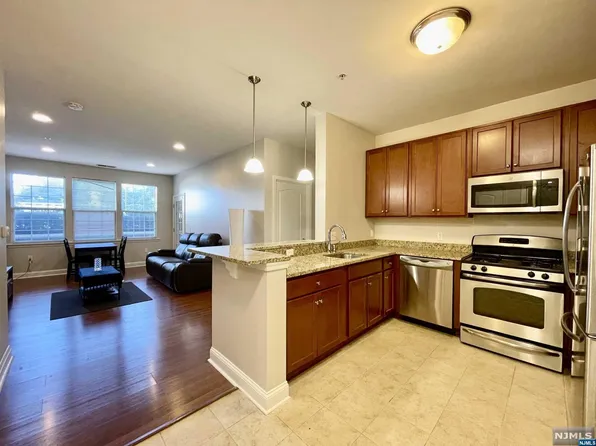 5110 Sanctuary Blvd, Riverdale, NJ 07457