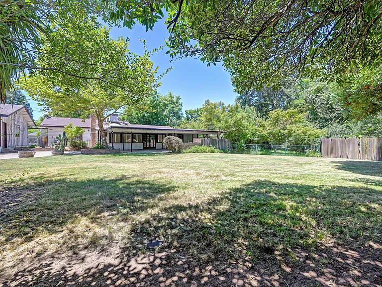 2832 Scandia Way — Photo 20