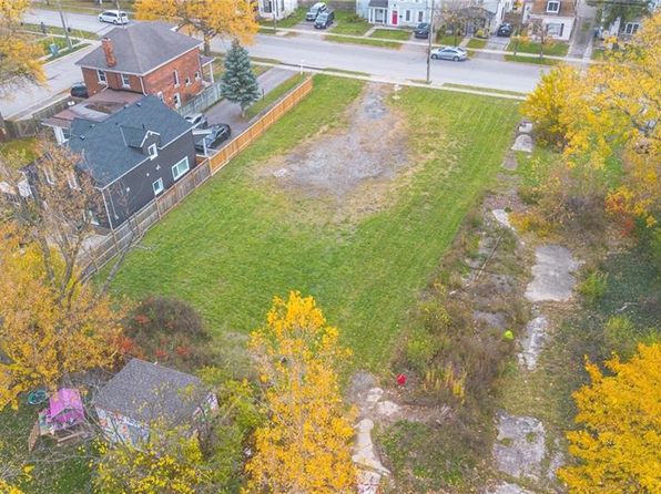 5 Haight St, Saint Catharines, ON L2P 2L9