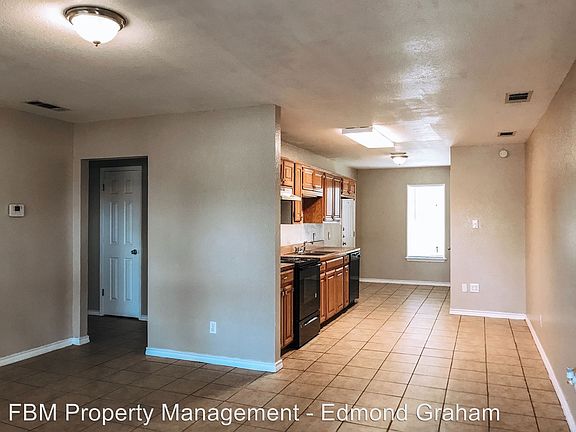 4th image of 8718 S Fm 148 APT A